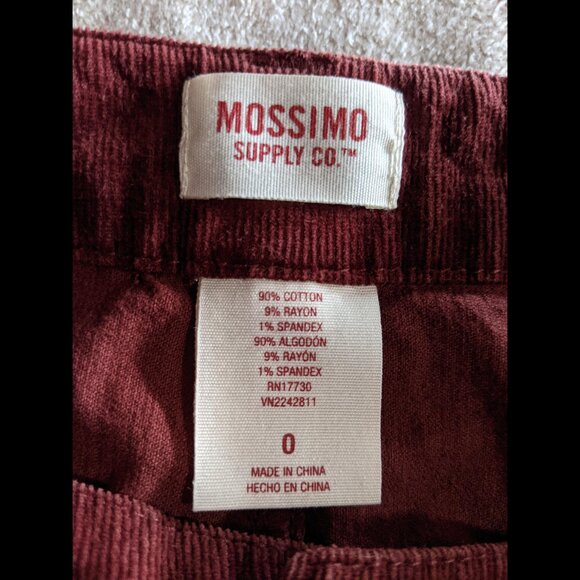 Red Button-Down Denim Mini Skirt - Picture 4 of 8